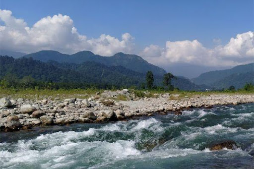 Saralpara – A Picnic Hotspot In Indo-Bhutan Border